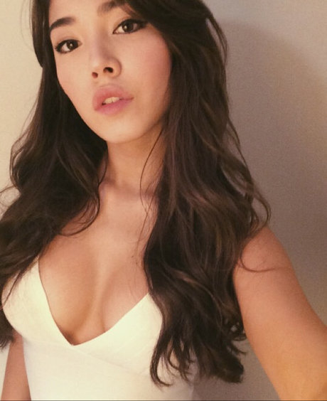 Emilymisi model nudes image