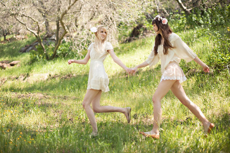 _Zoe Flood model high quality image