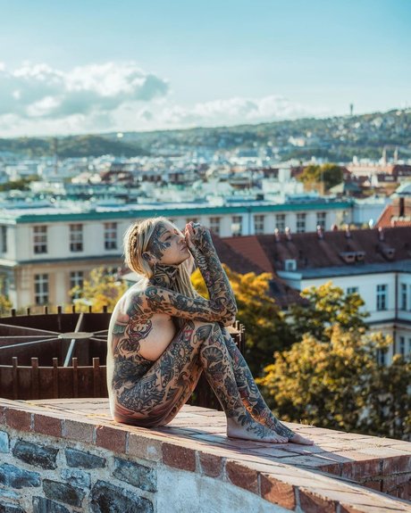 Nikol Kalasova hot model galleries