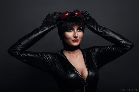 _Lana Ronina pretty star images