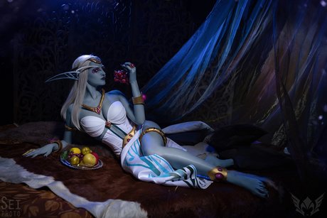 _Lana Ronina beautiful actress pics