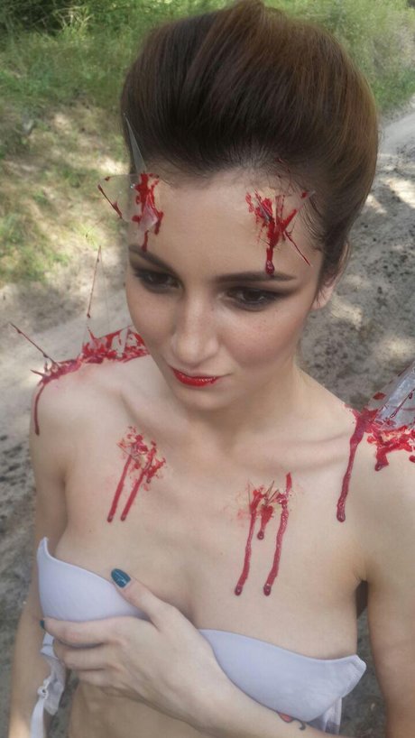 _Lana Ronina hot actress photos