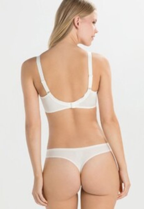 Melanie Kroll art actress pic