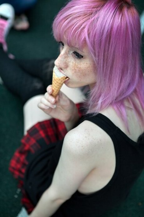 Eliza Satu exclusive model pic