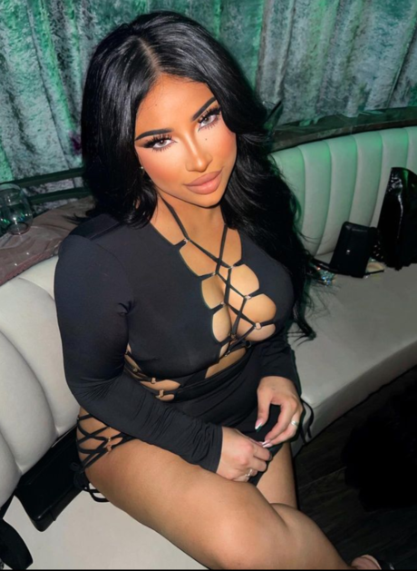 Virdi Anarivas beautiful actress images