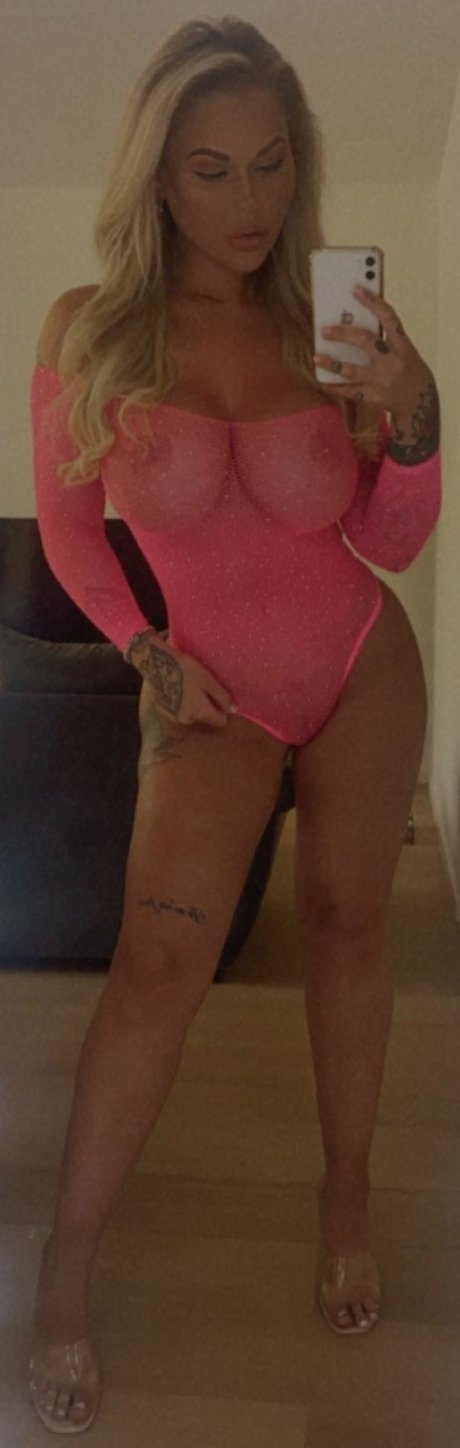 Yana Daems pornstar xxx gallery