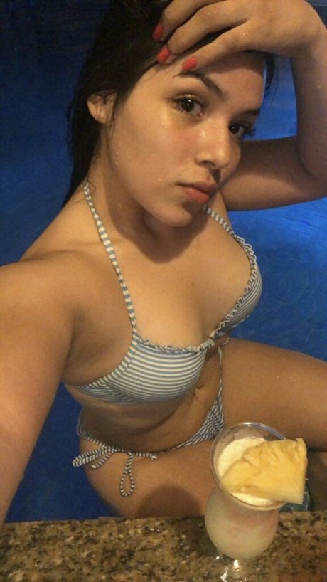 Aylin Guevara high quality pornstar images