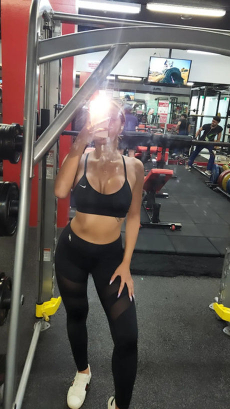 Emily Bellerose pornographic actress image