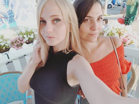 Invaderdd Dee Mente naked star archive