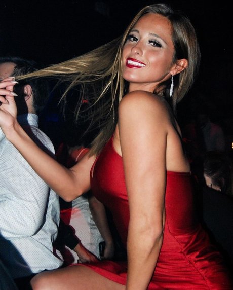 hooters onlyfans exclusive archive