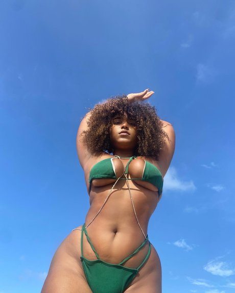 Alisabi pornstar adult photo