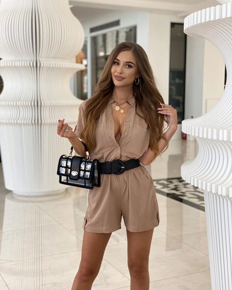 Kejsi_ exclusive pornstar gallery