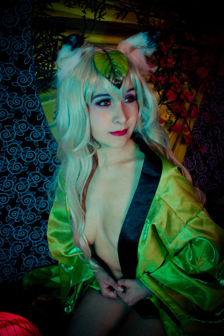 Kitsune No Fullmoon pornographic actress image