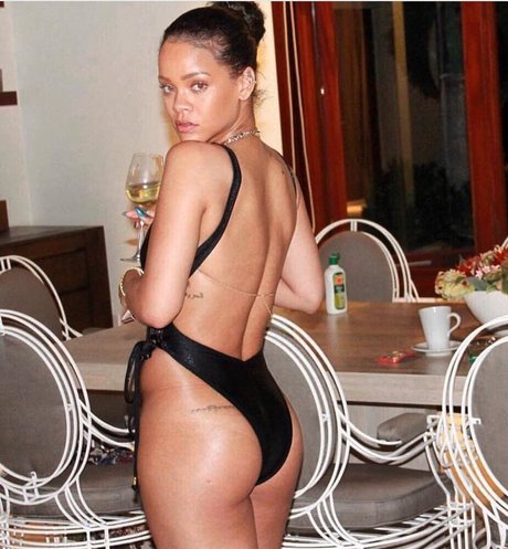 Kuuipo Hill_ nude model pics