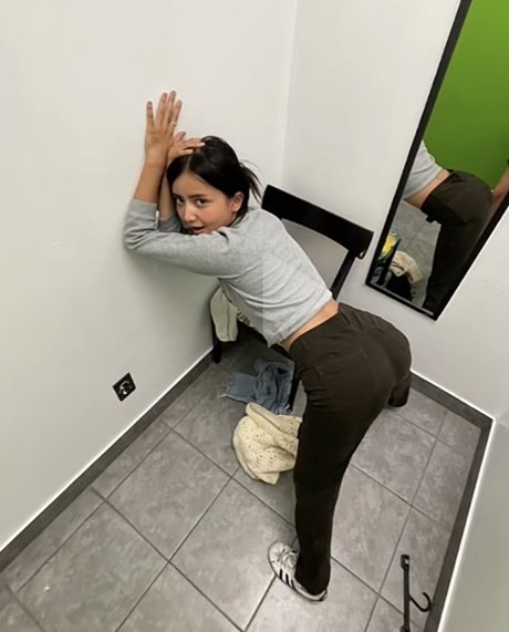 mother daughter onlyfans beautiful naked galleries