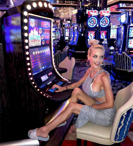 shemale handjob onlyfans hd picture