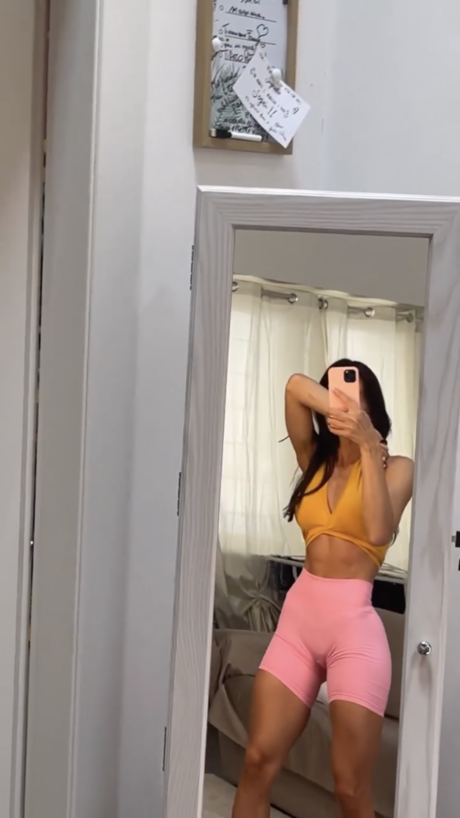 Shaila Gatta star nude photos