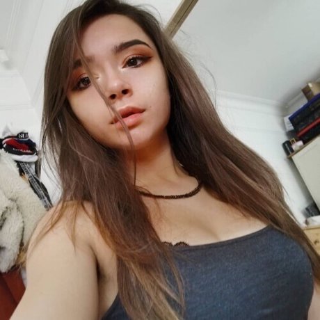 Csillabu star nude img