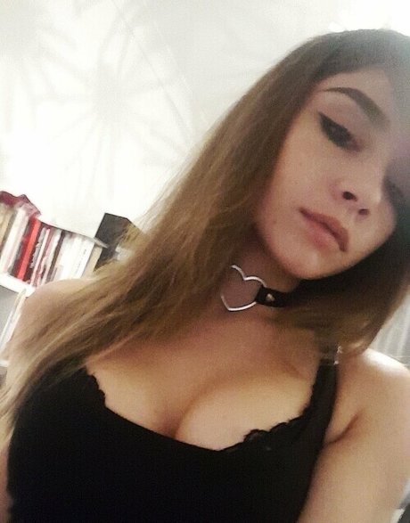 Csillabu hd pornstar pic