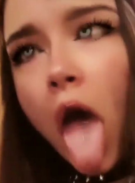 Csillabu model sexy images