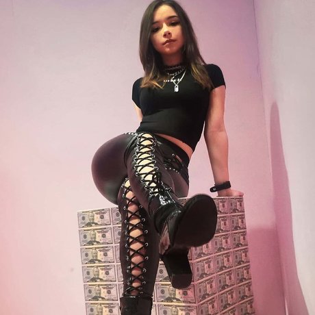 Csillabu pornstar nude pictures