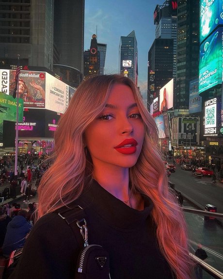 Linabmn perfect model gallery