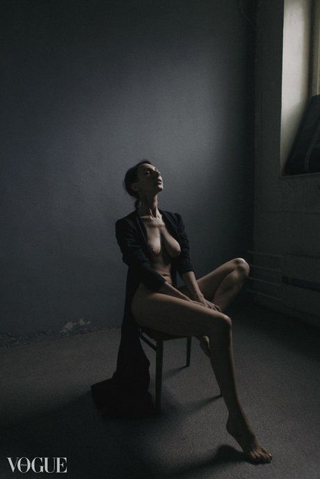 Natali kolibri model high quality image