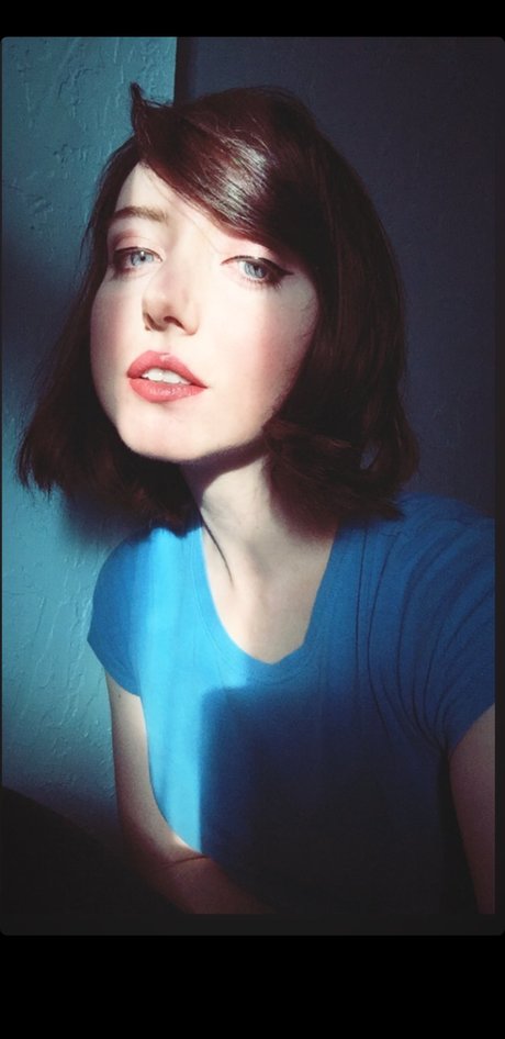 Scribblebug model erotic gallery