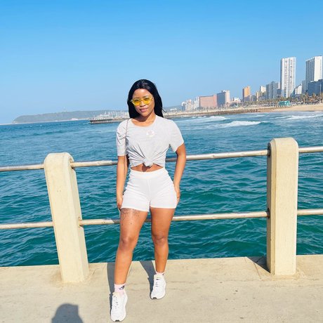 blonde pregnant onlyfans hot sexy photo