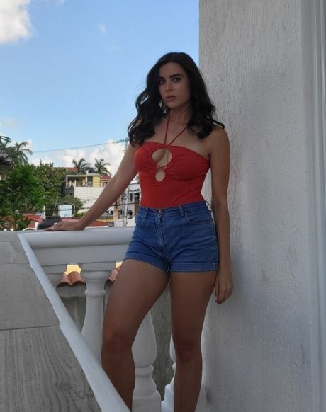 blonde secretary onlyfans art nude pic