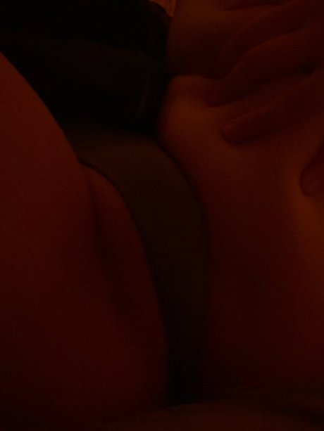 Deviltwin5 erotic pornstar photo