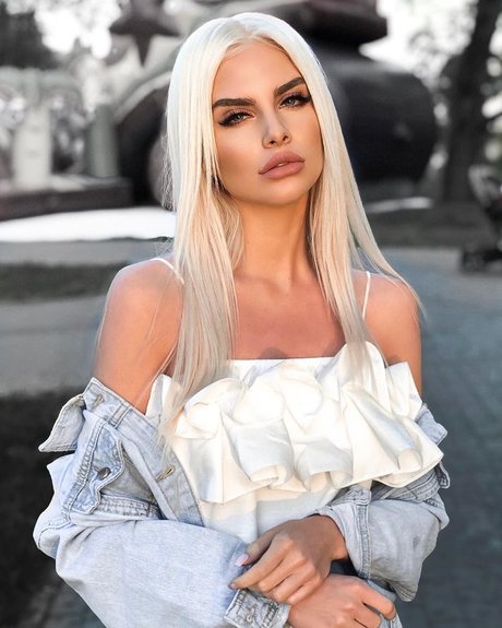 Iva Kivock top actress pictures