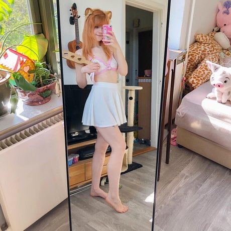 Lilsolle Chickpii model free photos