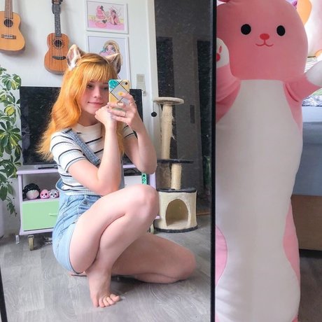 Lilsolle Chickpii model perfect pictures