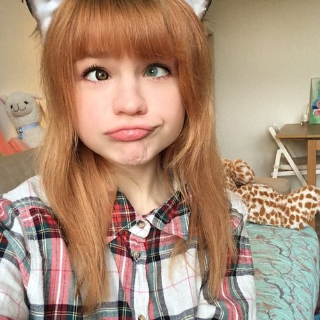 Lilsolle Chickpii pornstar free pictures