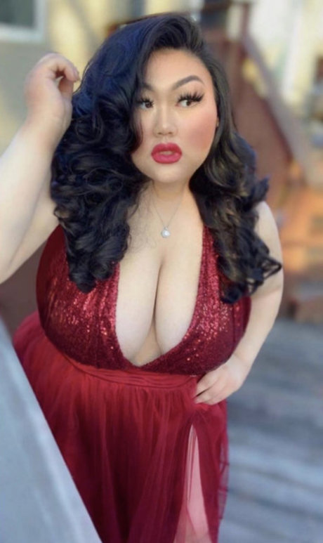 Kendra Vaaj model xxx pictures