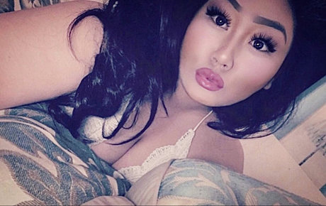 Kendra Vaaj nice star images