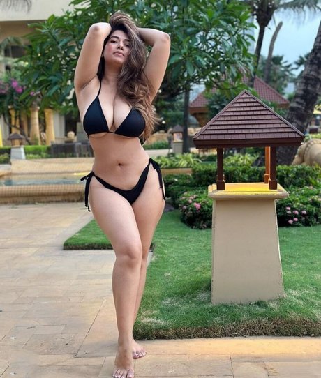 Rasha Kirmani star naked gallery