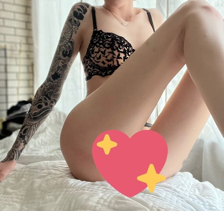 Alliury Xaerha model xxx image