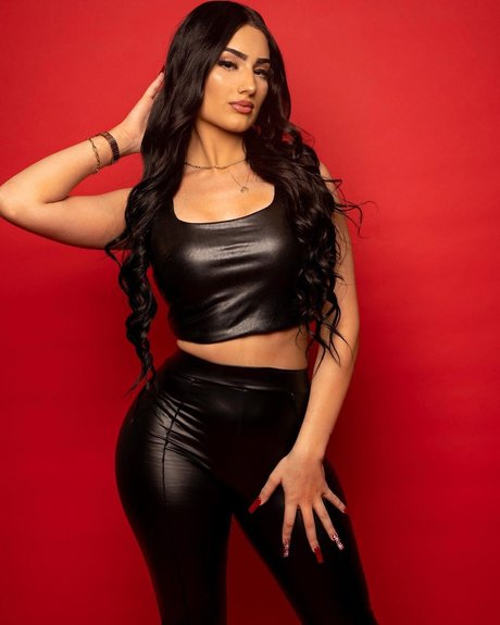 Diana Malchanovich_ exclusive star pics