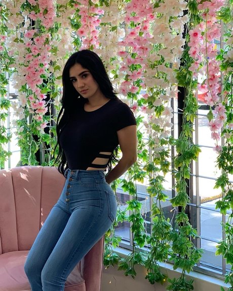 Dixie Martinez star high quality image