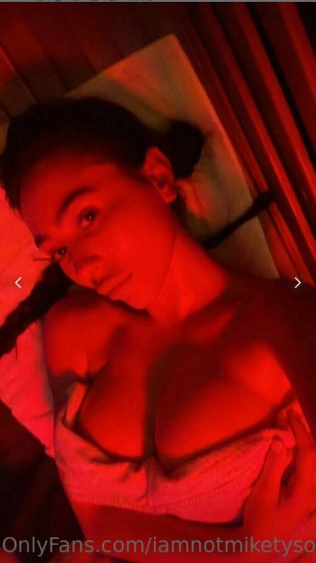 muscle nude onlyfans naked pic