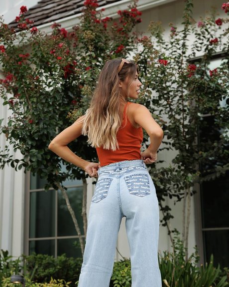 Nikki Murciano nude pornstar img