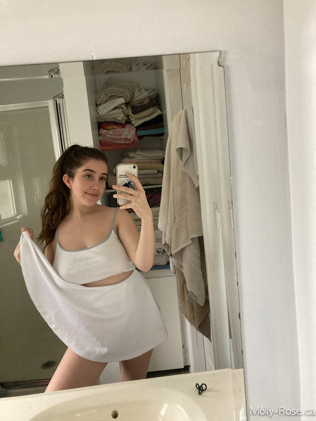 _Molly Barkasy naked actress gallery