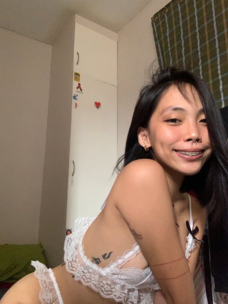 Noreen Pilotin pornstar sexy img