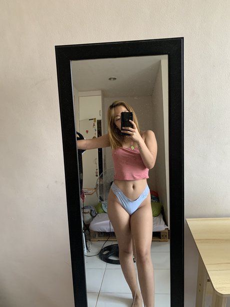 Noreen Pilotin pretty star image