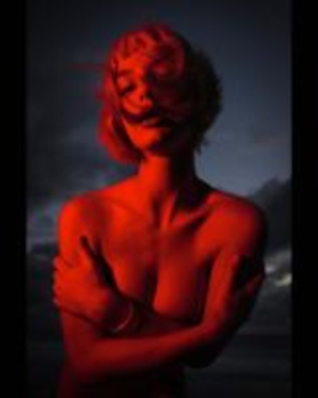 Roxane Eylaud_ star top archive