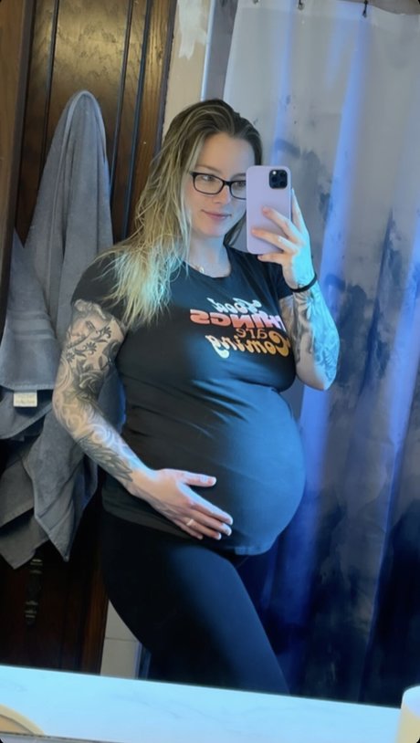 teen lesbian onlyfans hot img