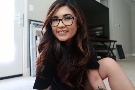 _Jydn lol sexy star picture