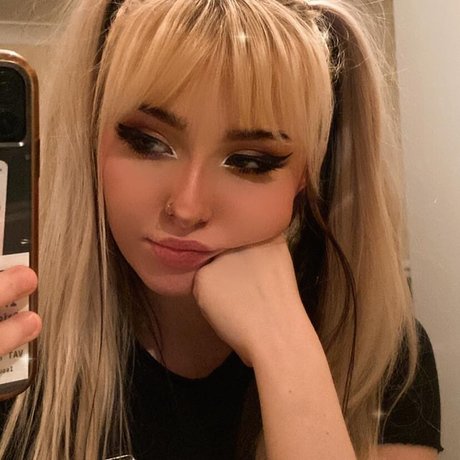 Millie Wild_ top pornstar photos